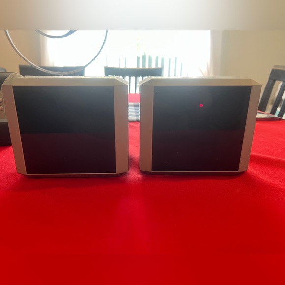 Bobsweep bObi Pet robot vacuum blocks, charging station and parts - Picture 2 of 3